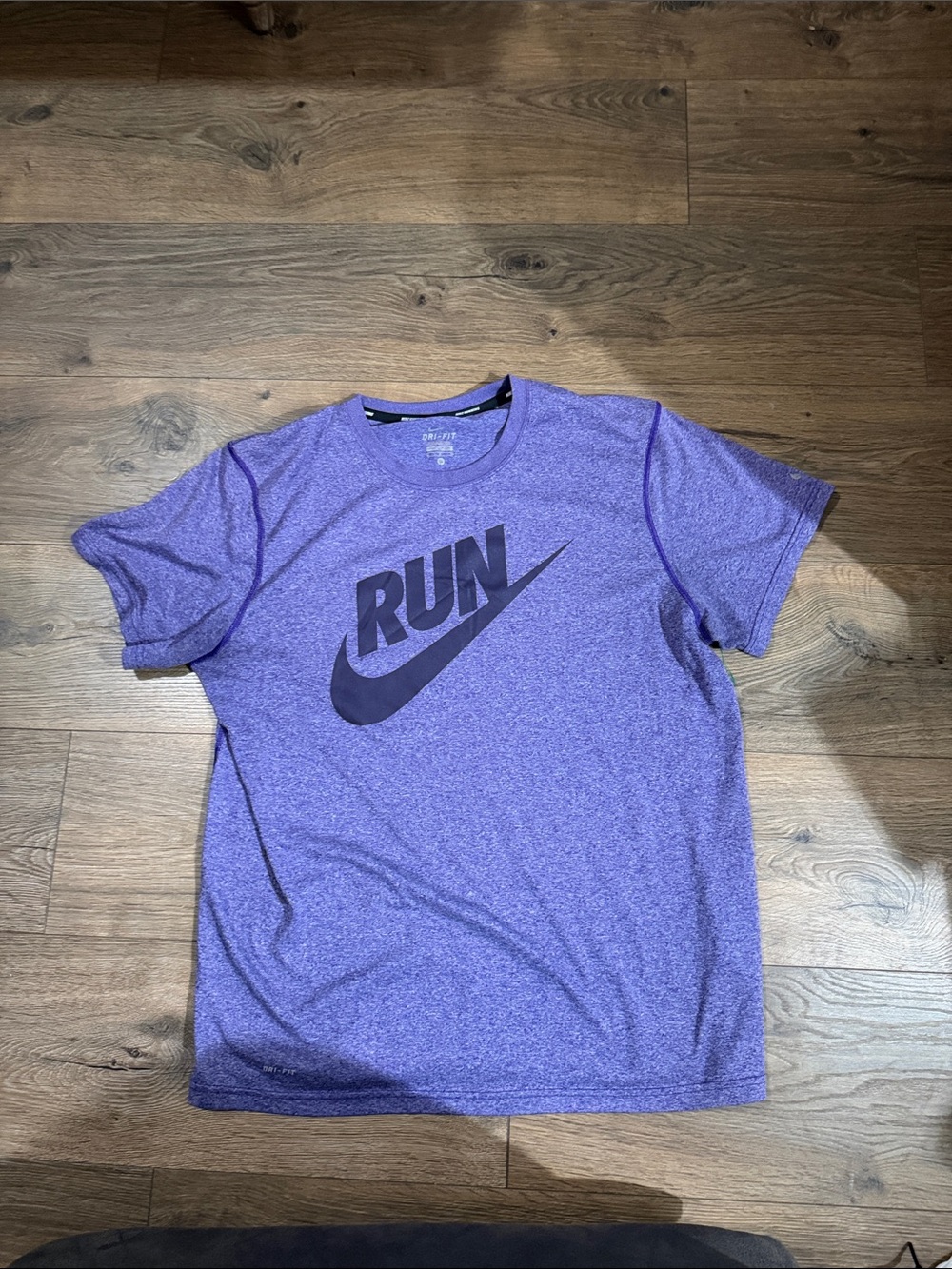 Nike Purple RUN Short Sleeve Dri-Fit Mens Tee size Medium